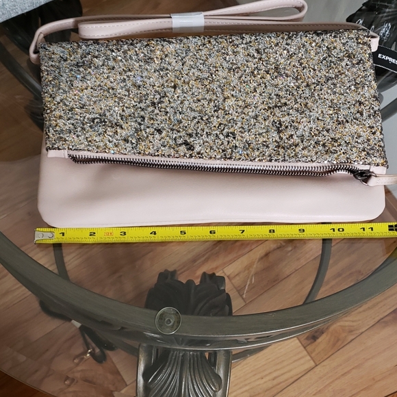 🔥❗NEW❗🔥Sequin embellished Express Shoulder Bag - Picture 6 of 9